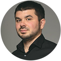 Павел Зайцев — генеральный директор фабрики «Алвест»