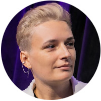 Юлия Новикова — Head of retail & social e-commerce SF.RU